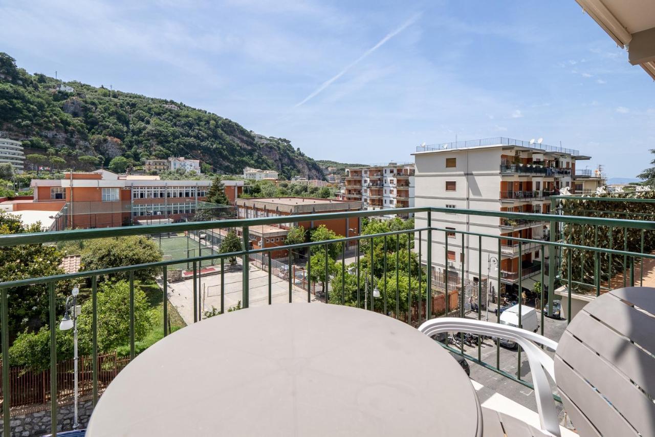 Parsano Suite - De Vivo Realty Сорренто Экстерьер фото