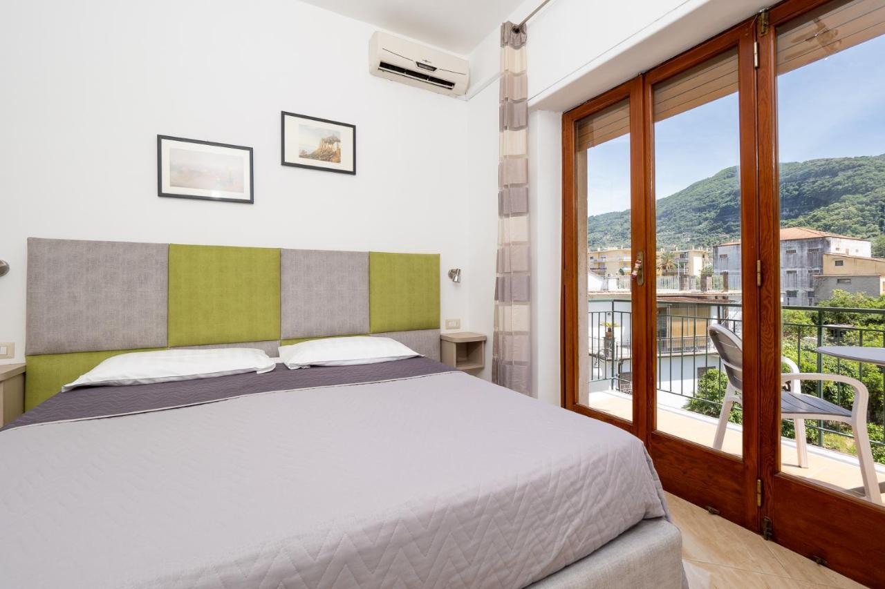 Parsano Suite - De Vivo Realty Сорренто Экстерьер фото