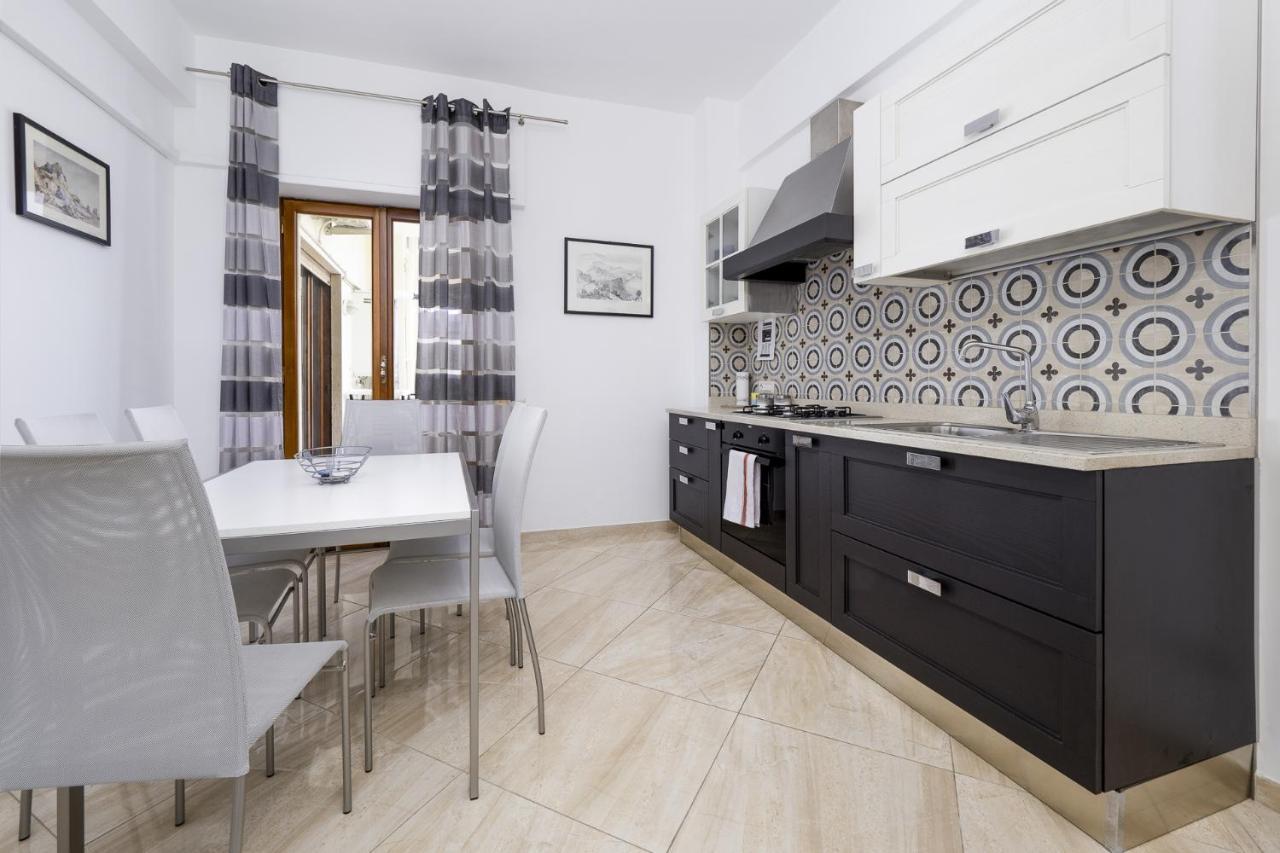 Parsano Suite - De Vivo Realty Сорренто Экстерьер фото